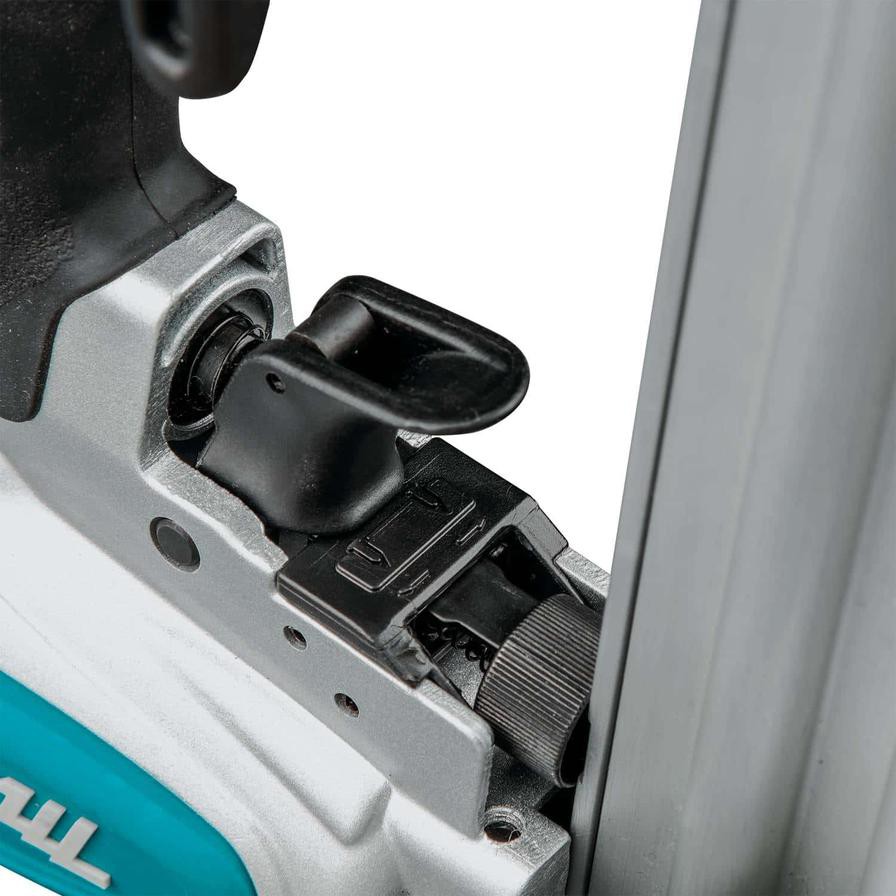 Makita Pneumatic Brad Nailer, AF506