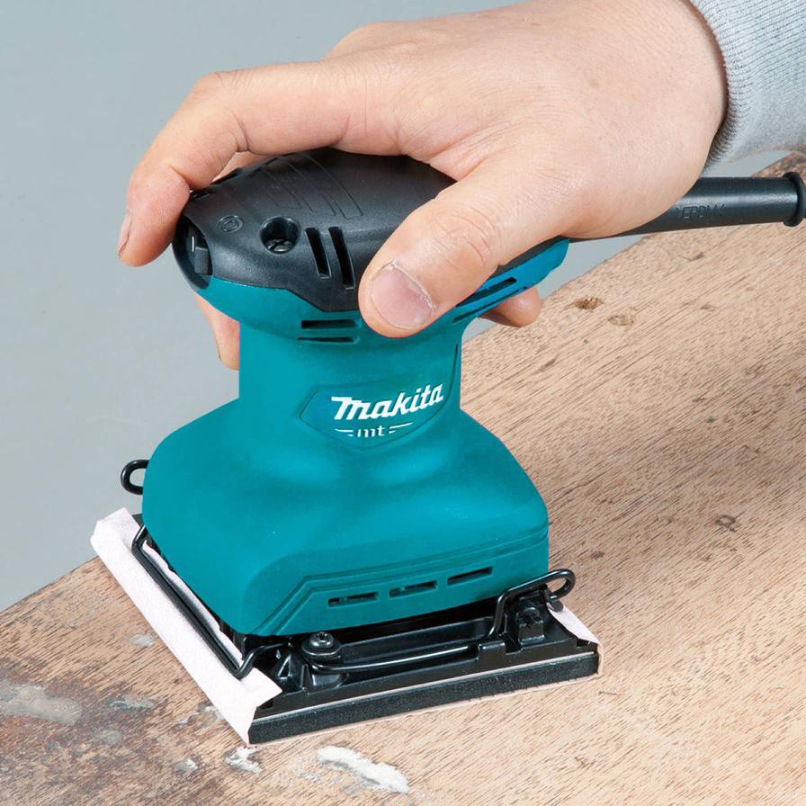 Makita MT Corded Finishing Sander, M9200B (180 W)