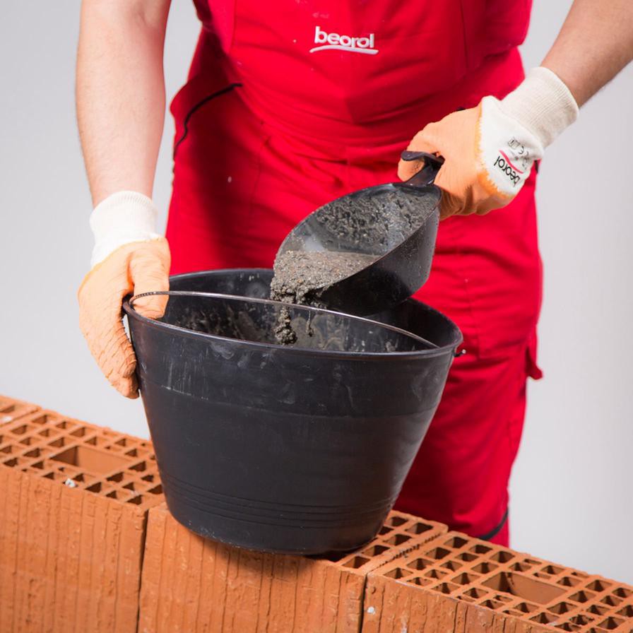 Beorol Stucco Bucket (12 L)