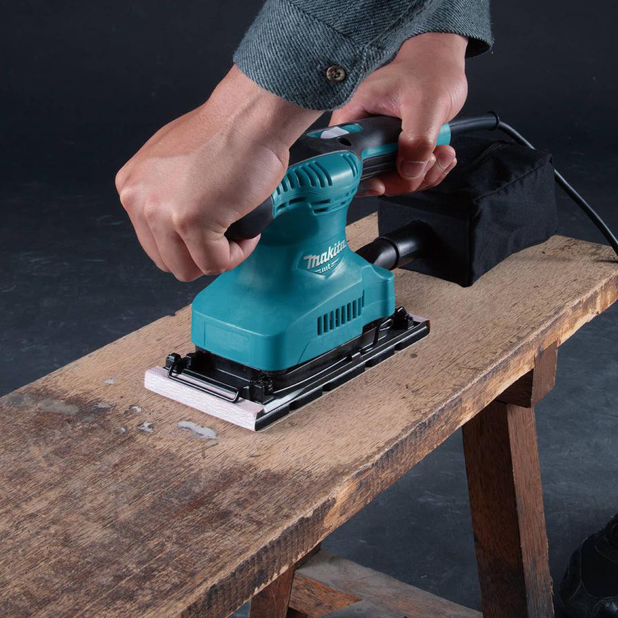 Makita MT Corded Finishing Sander, M9203B (190 W)