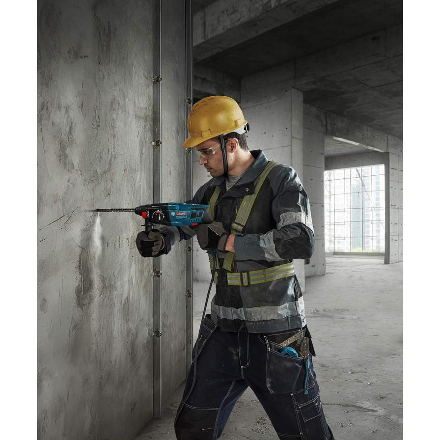 Bosch Professional Rotary Hammer, GBH 220 (720 W)