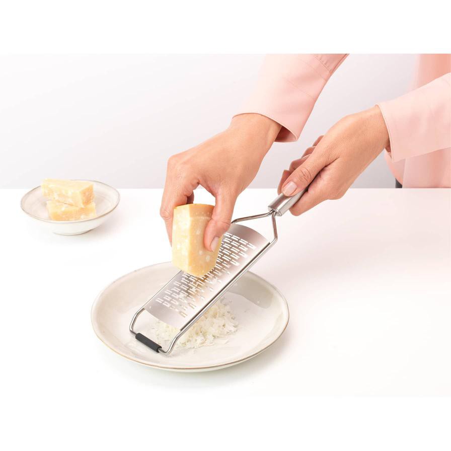 Brabantia Profile Slice Grater (30.5 x 2.2 x 7.4 cm)