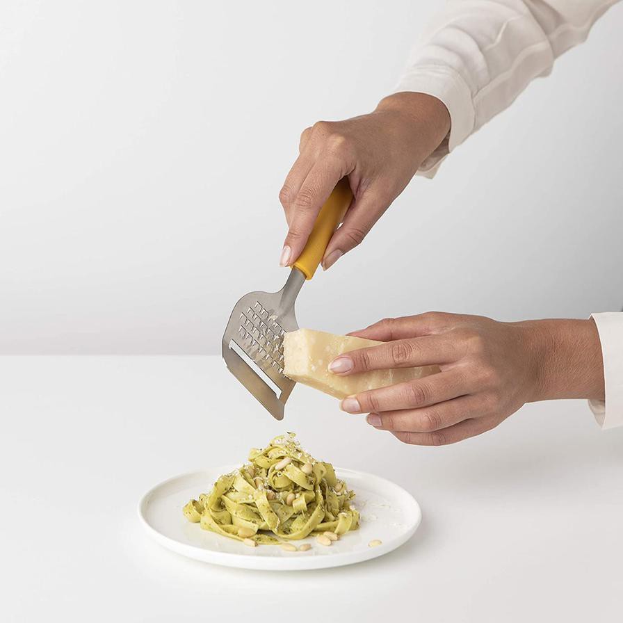 Brabantia Tasty+ Cheese Slicer Plus Grater (1.6 x 7.3 x 23 cm)