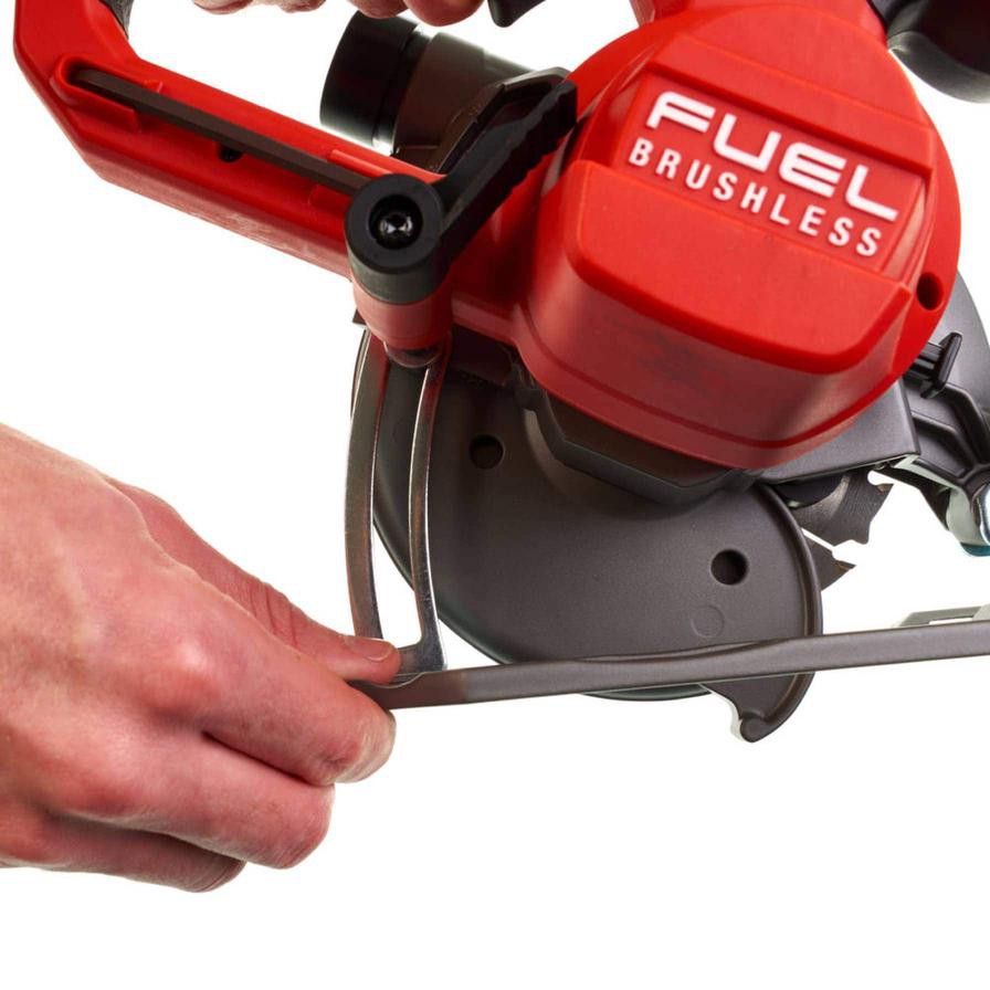 Milwaukee Cordless Brushless Compact Circular Saw (12 V)