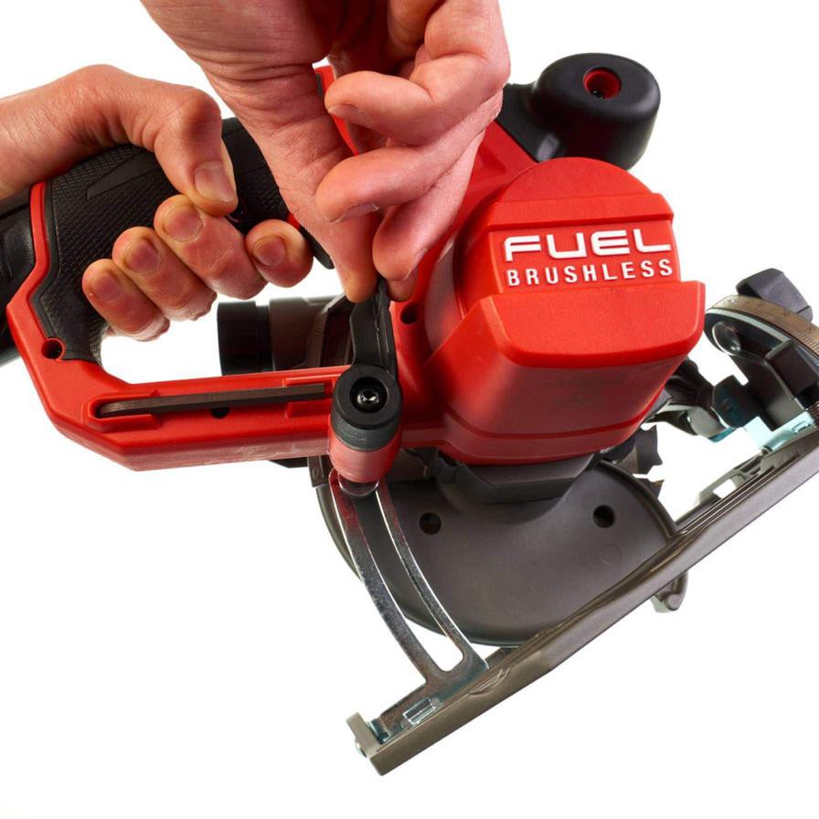 Milwaukee Cordless Brushless Compact Circular Saw (12 V)