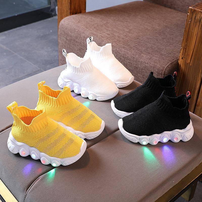 Boys Shoes LED Luminous Sneakers 2022 Spring New Children's Socks Shoes Girls Sneakers Breathable Mesh Light Kids Sneakers