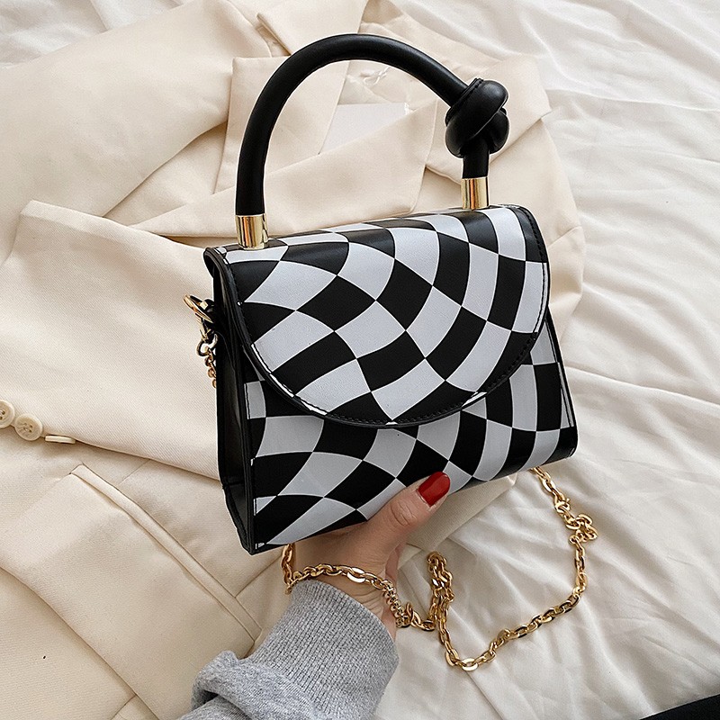 Fashion Trendy Bag Korean New Style Women Shoulder Bag Casual Square Box Flap PU Leather Handbags Chains Messenger Crossbody Bags