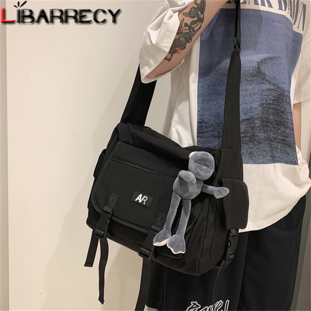 Cute Pendant Design High Quality Nylon Ladies Fashion Shoulder Bag Paneled New Design Women Student Bags 2022 New Messenger Bag