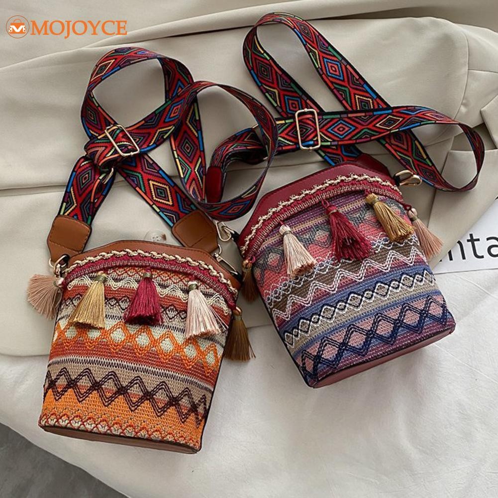 2022 Summer Ethnic Women Shoulder Crossbody Bag Woven Tassels Small Bucket Female Handbags Messenger Satchel Designer Handbag