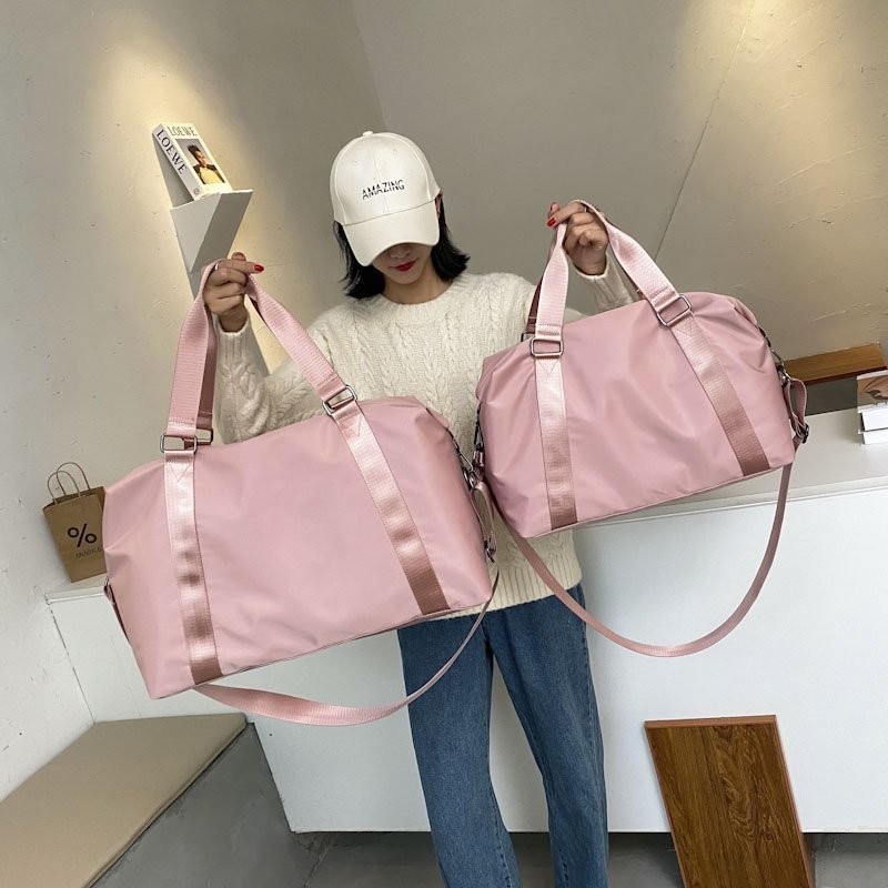 Fashion Large Travel Bag Women Cabin Tote Handbag Nylon Waterproof Women Shoulder Bag Weekend Gym Bag Female