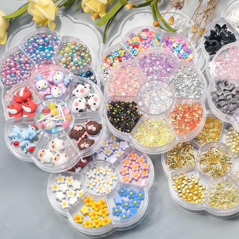 1 Box of 7 Nail Art Decorations Bow Aurora Bear Butterfly Rhinestone Pearl Mixed Set Box DIY Nail Decoration designer charms