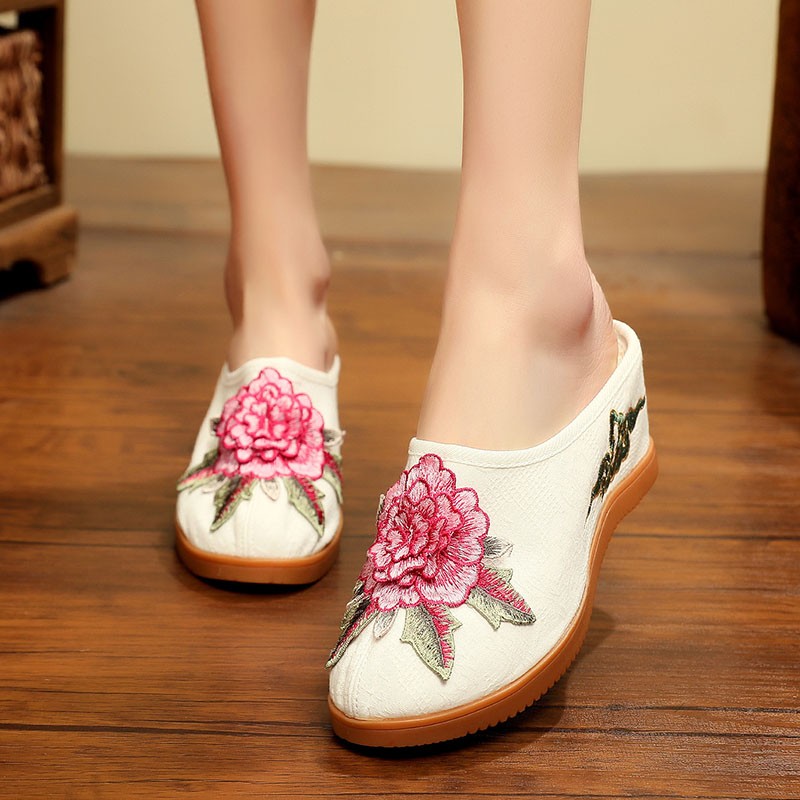 Rimocy embroidery wedge slippers women summer round toe flower platform sandals ladies 2022 outdoor thick bottom beach slippers