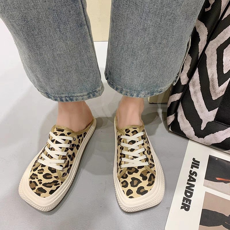 Canvas sandals and slippers women 2022 new style baotou back blank loafers students leisure one pedal square toe flat shoes