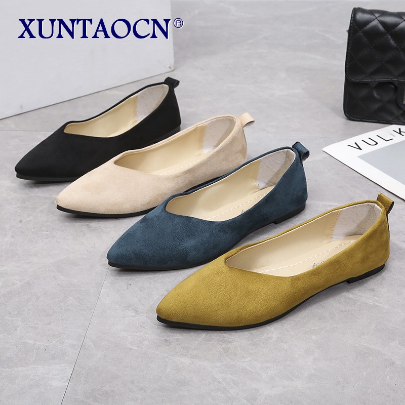 Slip On Women Flats Shoes Candy Color Pointed Toe Female Loafers Large Size Shoes Woman Spring Flock Ladies Ballet Flats