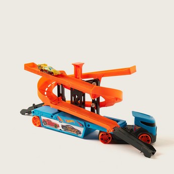 Hot Wheels LSV Lift and Launch Hauler Playset