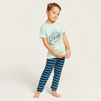 Juniors Printed Crew Neck T-shirt and Pyjama Set