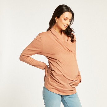 Love Mum Solid V-neck Maternity T-shirt with Long Sleeves