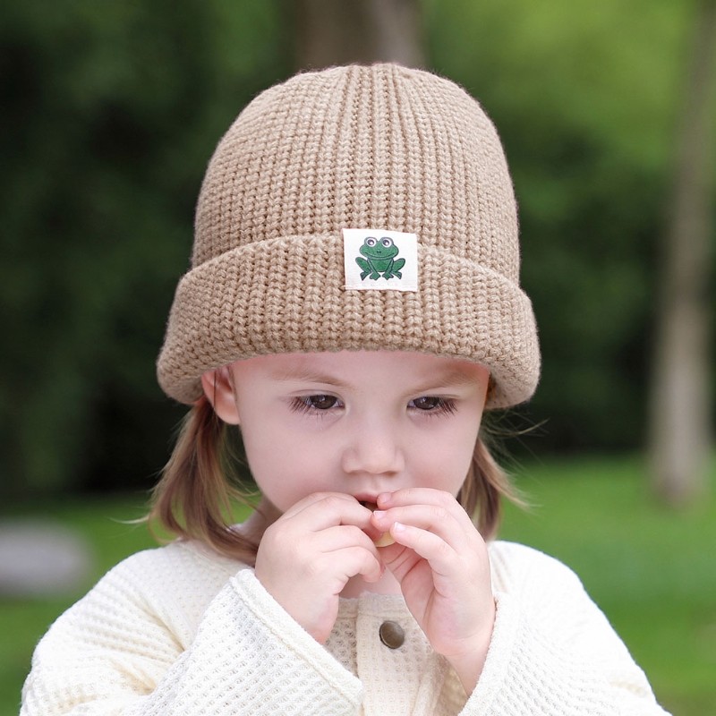 Autumn Winter Solid Color Baby Knitted Warm Hat Soft Casual Hemming Hat Kids Girls Boys Frog Label Beanies Clothes