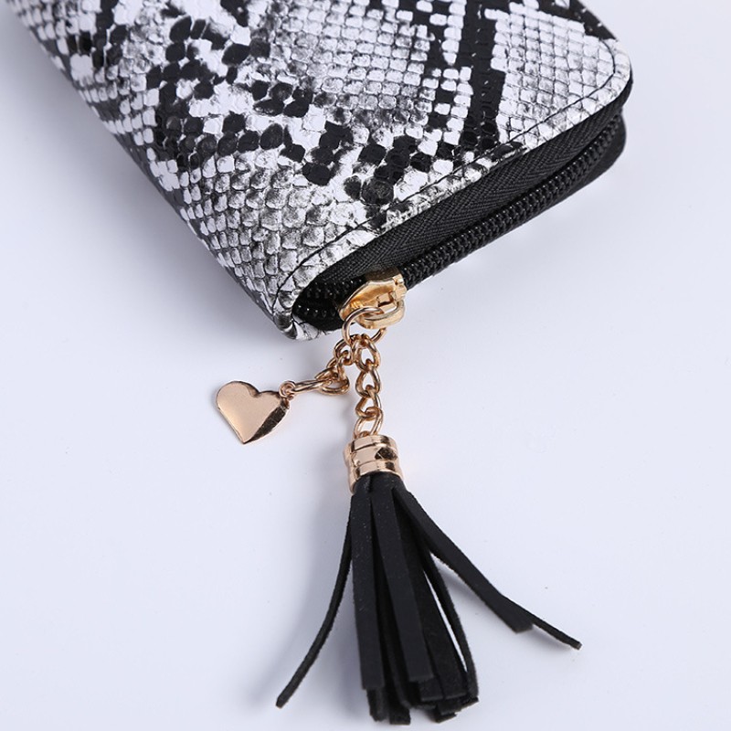 2022 The new Korean version of the snake pattern tassel basic wallet solid color small wallet women's PU wallet