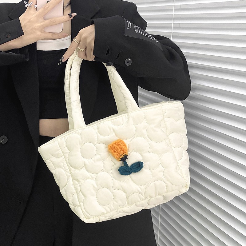 Women's Handbag 2022 Cotton Clutch Bag Girl Shopper Fashion Casual Flower Quilted Bag Winter Cute Knitted Tulip Handle Bag