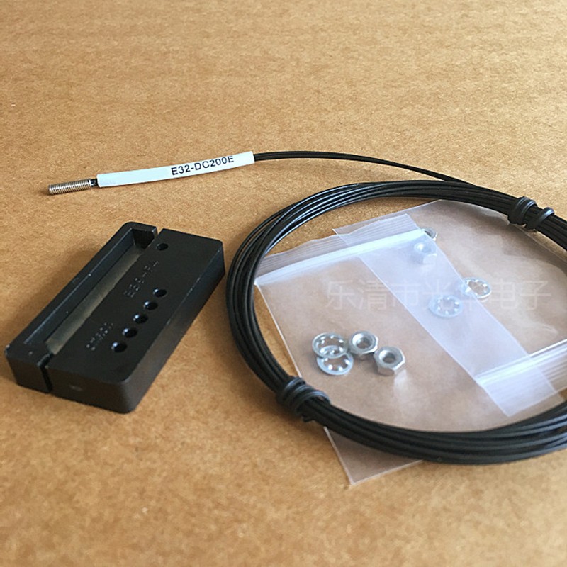 E32-DC200 E32-ZD200 E32-TC200 E32-ZT200 E32-DC200E E32-TC200E Fiber Optic Sensor New High Quality Fiber Optic Sensor