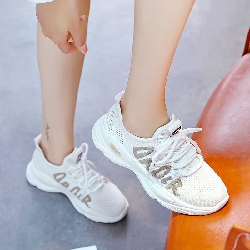 Fashion Running Sneakers Women Breathable Mesh Lace-up Ladies Trainers Outdoor Solid Letter Sneakers Spring Sneakers Zapatos Mujer