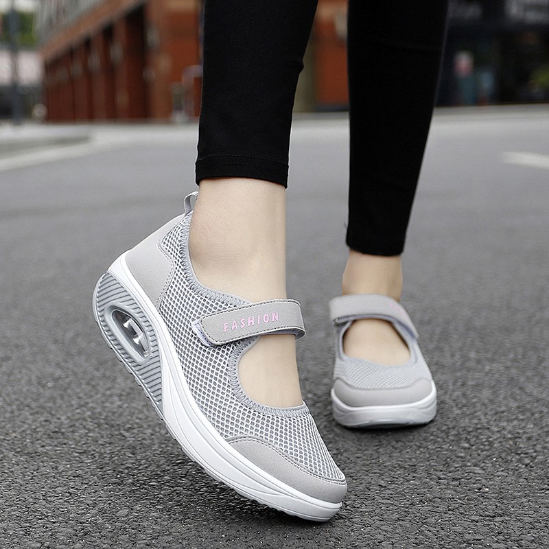 Women's Vulcanized Shoes 2021 New Fashion Air Cushion Sneakers Light Breathable Comfortable Womne Platform Height Increasing Shoes