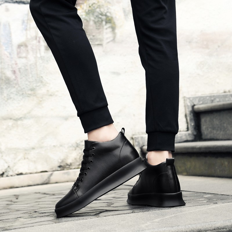 High Quality All Black Men's Leather Casual Shoes Increase Simple Pure Black Sneakers Fashion Breathable Sneakers Fashion Flats