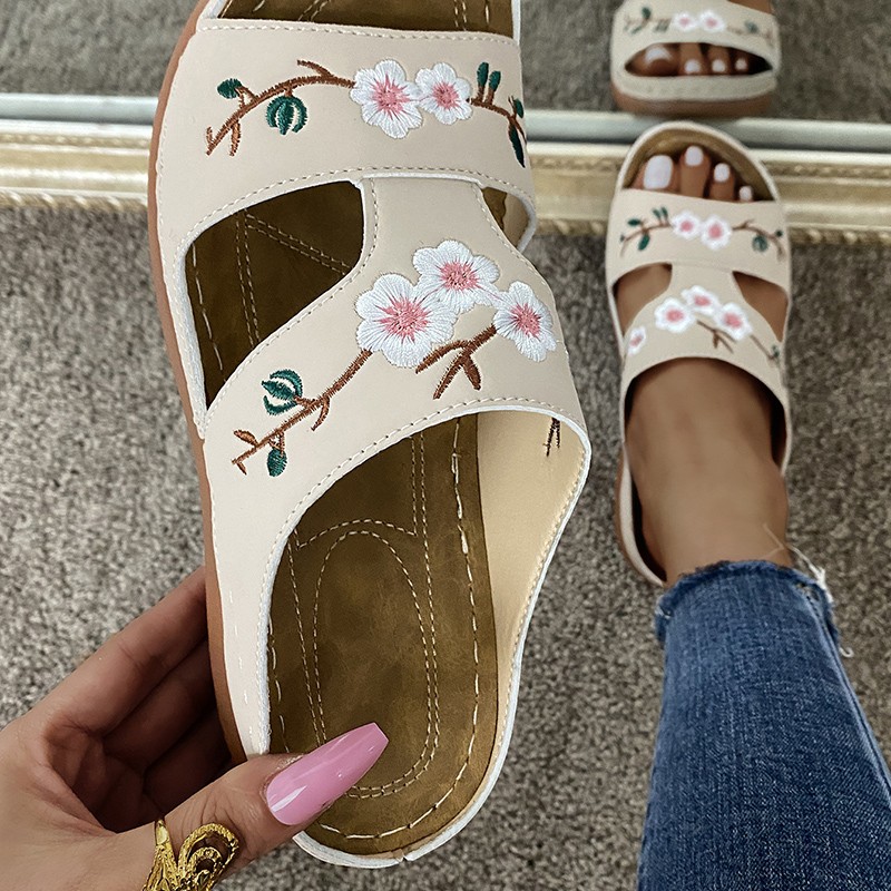 Rimocy Floral Embroidery Women Slippers Soft Bottom Beach Beach Women 2022 Summer Slip On Sandals Plus Size 43 Mujer Flip Flops