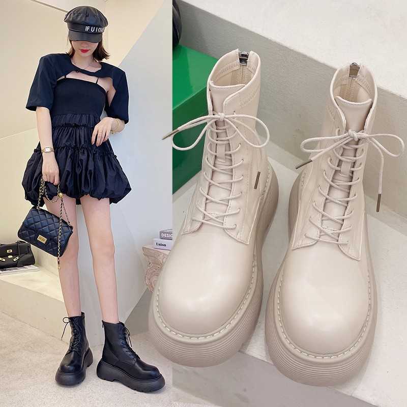 Leather Ankle Boots Women Chelsea Boots Plush Lining Warm Soft Sole Ladies Round Chunky Lace-up Winter Female Platform Shoes