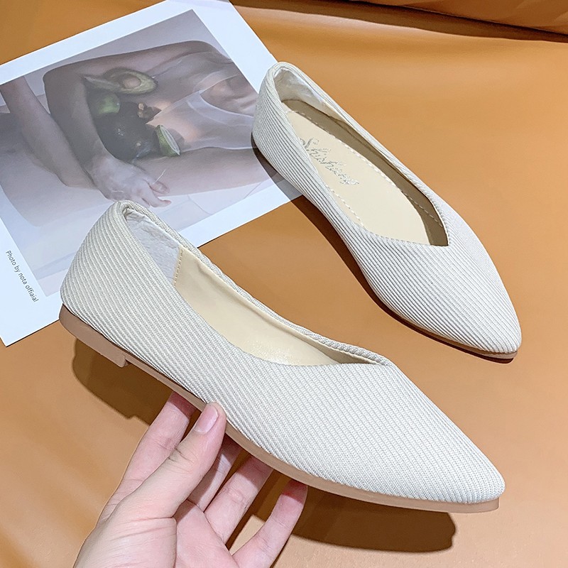 2022 Women's Shoes Autumn Single Shoes Fashion Knitted Pointed Shoes Flat Bottom Comfortable Plus Size 43