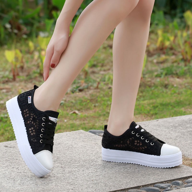 2022 spring and summer new thick-soled canvas shoes women's breathable mesh hollow boots all-match mesh shoes women