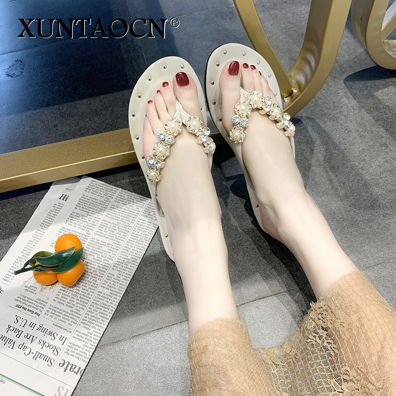 Flat Shoes Female Womens Slippers Outdoor Pantofle Low Rubber Flip Flops Slides 2022 Hawaiian Beach Glitter Fabric Crystal PU