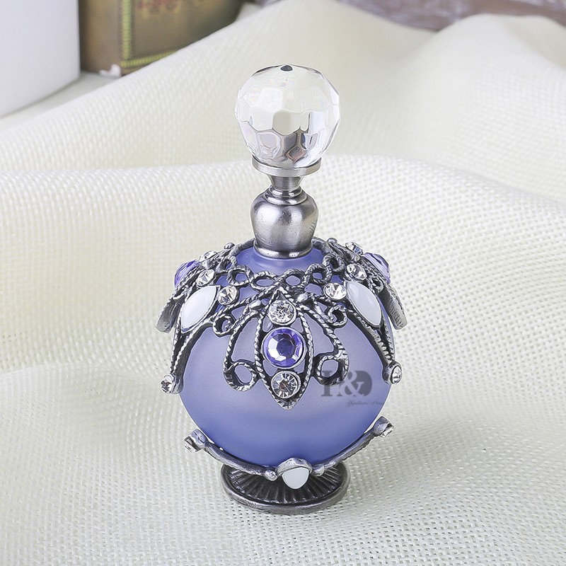 H&D 25ml Vintage Restoring Ancient Ways Hollow-out Rattan Flower Perfume Bottles Empty Refillable (Purple)