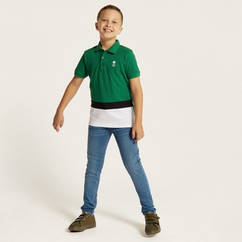 Juniors Solid Denim Jeans with Button Closure and Pockets