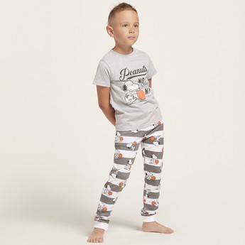 Snoopy Graphic Print T-shirt and Pyjama Set