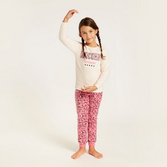 Juniors Printed Round Neck T-shirt and Joggers Set