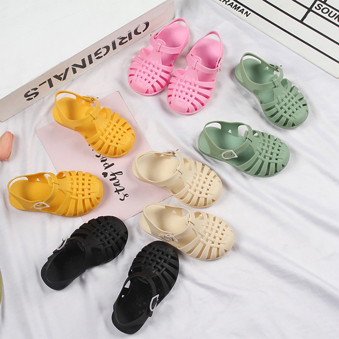 Children Gladiator Sandals Breathable Perforated PVC Children Summer Shoes New Fashion Beach Boys Girls Summer Shoes 2021