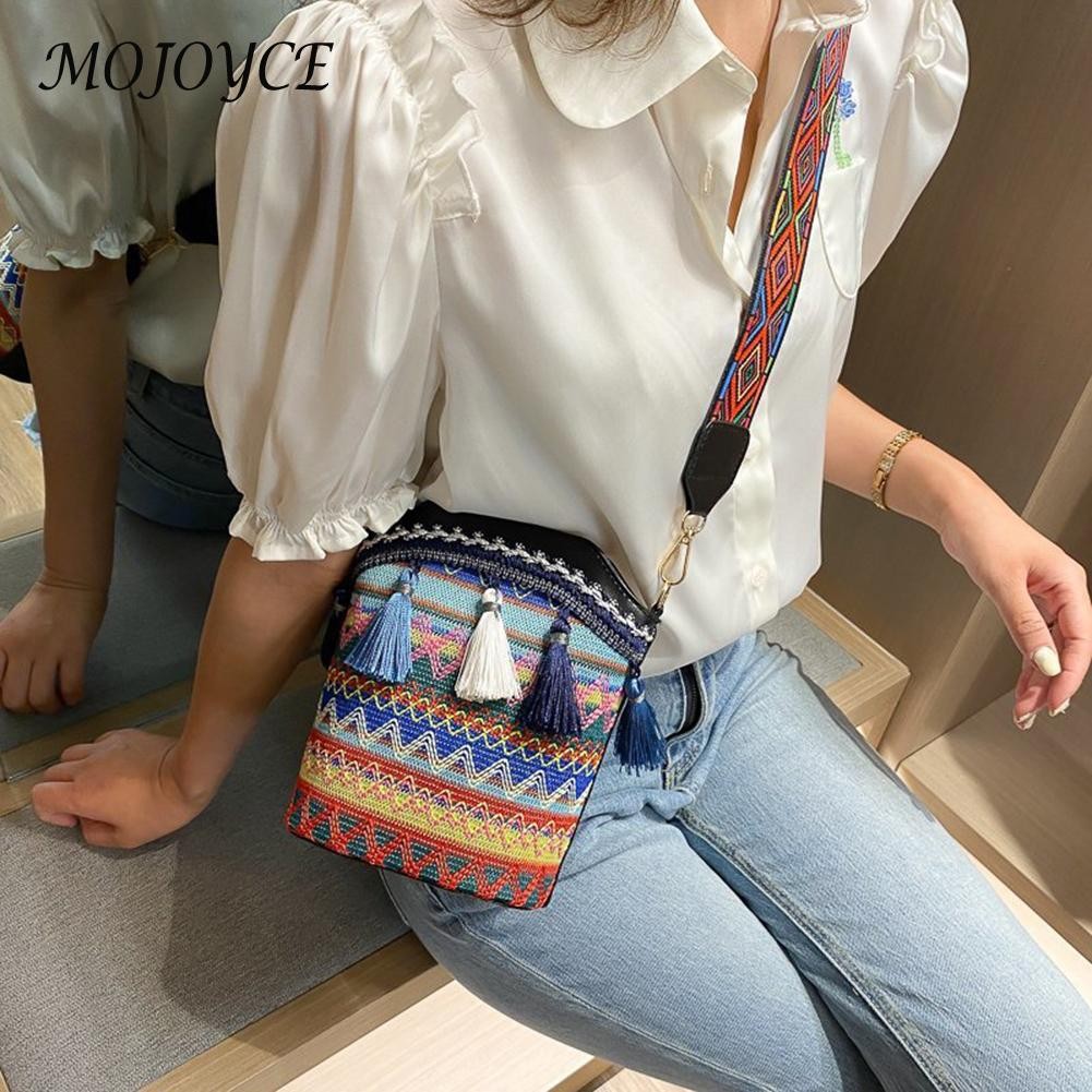 Women Shoulder Crossbody Bags Woven Tassel Small Bucket Female Handbags Messenger Handmade Bags Ladies Handbags