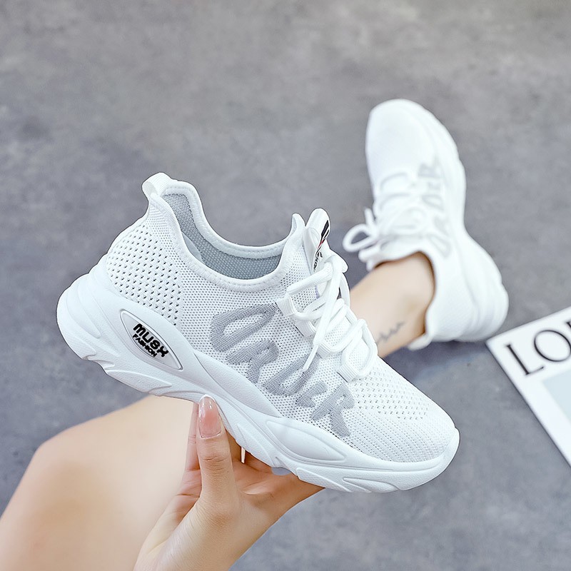 Fashion Running Sneakers Women Breathable Mesh Lace-up Ladies Trainers Outdoor Solid Letter Sneakers Spring Sneakers Zapatos Mujer