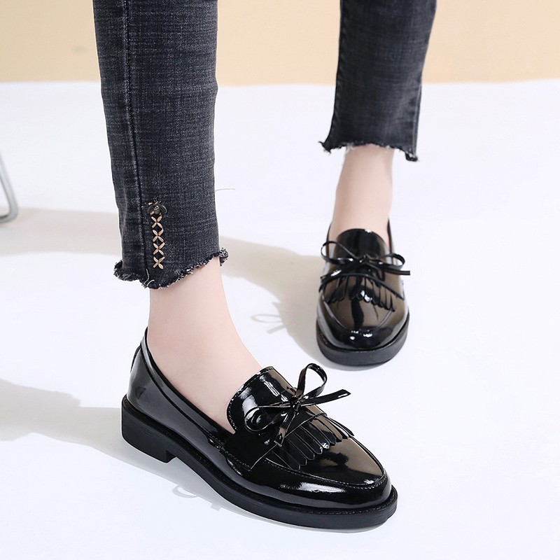 Rimocy Patent Black Leather Women Loafers Flat Shoes Women Spring 2022 British Tassel Casual Flat Ladies Shoes