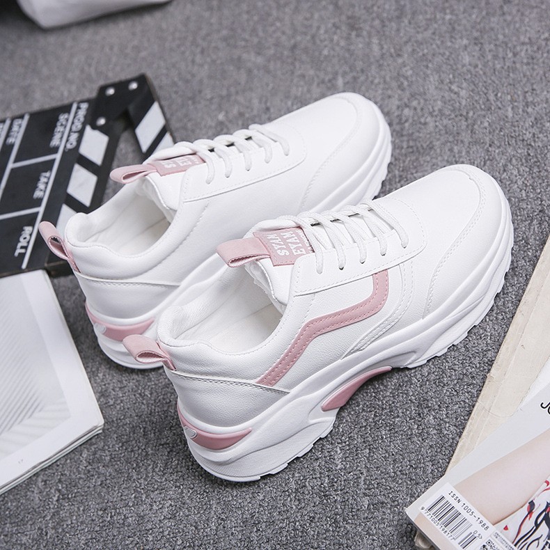 Women Sneakers 2021 Fashion Casual Shoes Comfortable Breathable White Flats Platform Female Sneakers Chaussure Femme