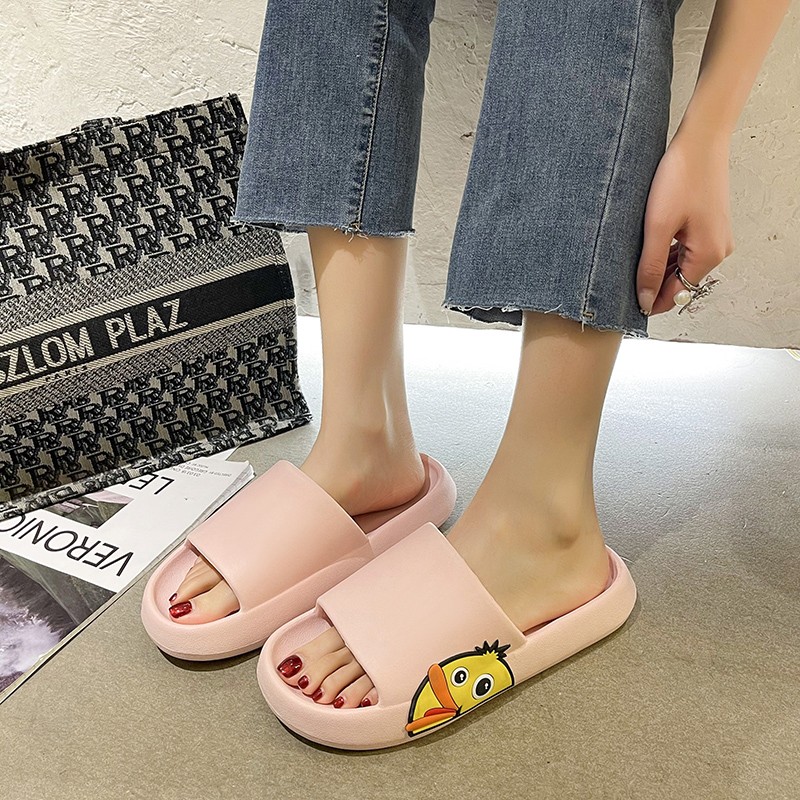 Cute cartoon female slippers summer 2022 new girl heart home non-slip deodorant couple thick bottom sandals outer wear women