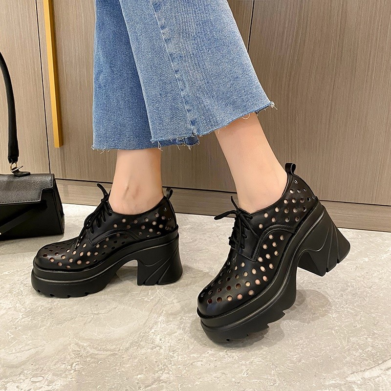 EGONERY Casual Sandals Punk Style Round Toe Genuine Leather Hollow Shoes Summer Style Platform Thick Heel Suede Leather Pumps Ladies