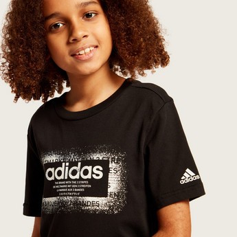 adidas Graphic Print T-shirt with Short Sleeves