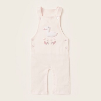 Juniors Solid T-shirt and Dungarees with Applique Detail