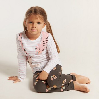 Juniors Graphic Print T-shirt and All-Over Printed Pyjamas Set