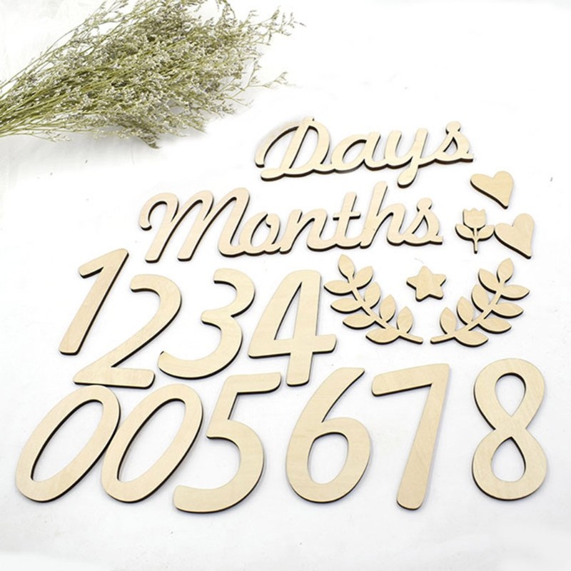 18pcs/set Baby Teacher Cards Newborn Photography Props Numbers Engraved Cutouts Days Months Wooden Chips Souvenir Card