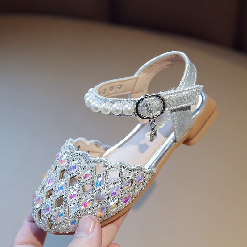 Baby Girls Sandals Hollow Party Sandals Summer 2022 Fashion Pearl Princess Shoes Bow Rhinestone Single Kids Sandals Q329