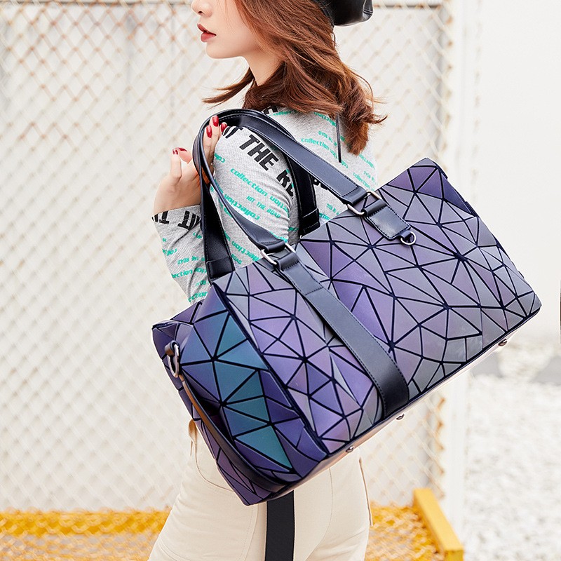 Luminous Geometric Women Travel Bags Canvas Bags Travel Handbag Weekend Bag Large Capacity Women Shoulder Bag 2020